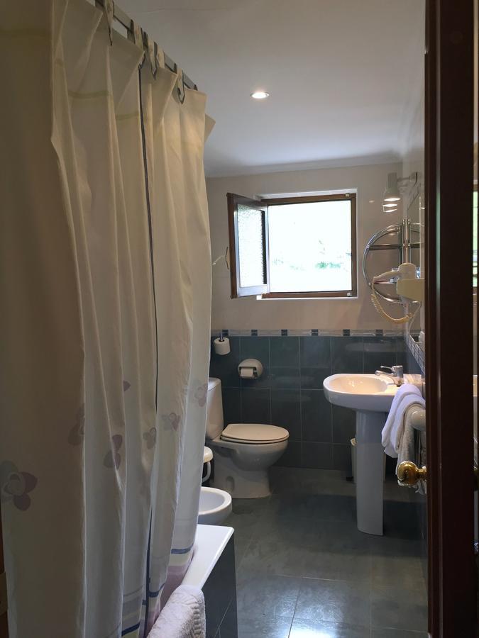 Hotel Trespalacios Panes Ngoại thất bức ảnh